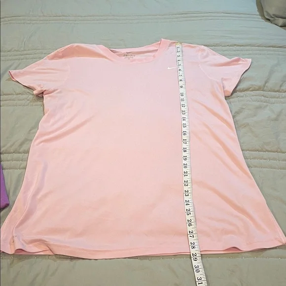 Nike Dri-fit t-shirts, Nike logo shows wear and tear (see pictures). Both for $9 - Picture 4 of 9